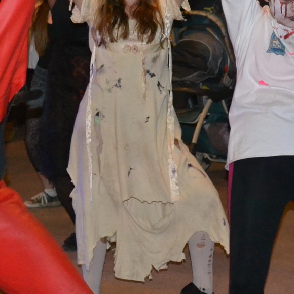 Thriller Zombie Dress - Picture 1 of 8